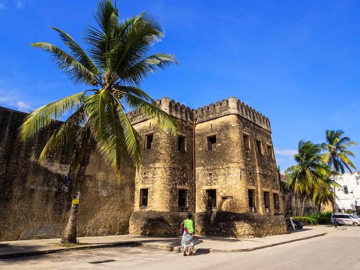From Inquiry to Adventure: How Booking with Damon Quest Tours Works
